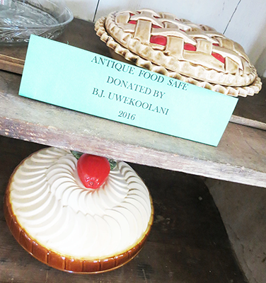 Item(s) displayed at the Puerto Rican Cultural Center